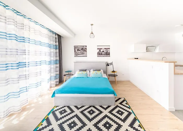 Raval Apartments - Light Blue